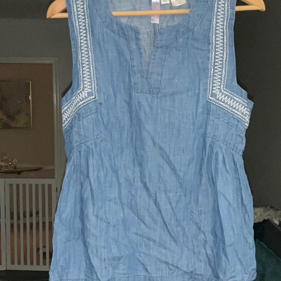 Alya Womens Top Size (L) Chambray Denim Blouse V-Neck Pleated Summer Blouse - Picture 1 of 3